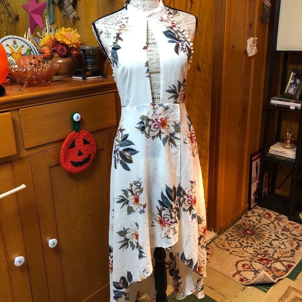 Sexy hi-low Dress with floral-print, Pom-Pom trim